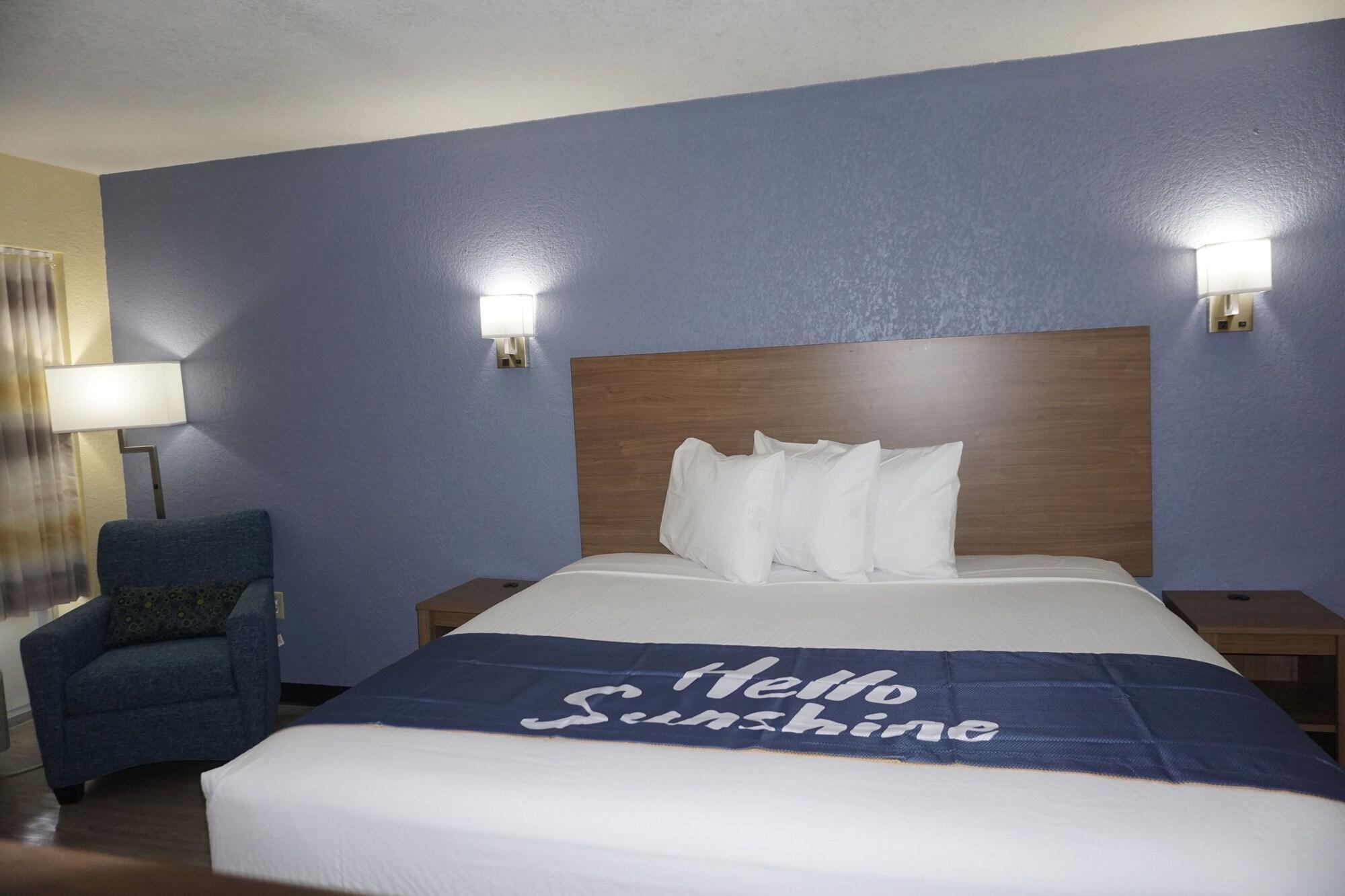 Days Inn By Wyndham Apopka/Orlando Экстерьер фото