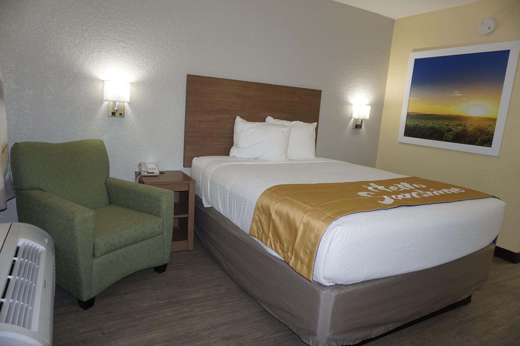 Days Inn By Wyndham Apopka/Orlando Экстерьер фото