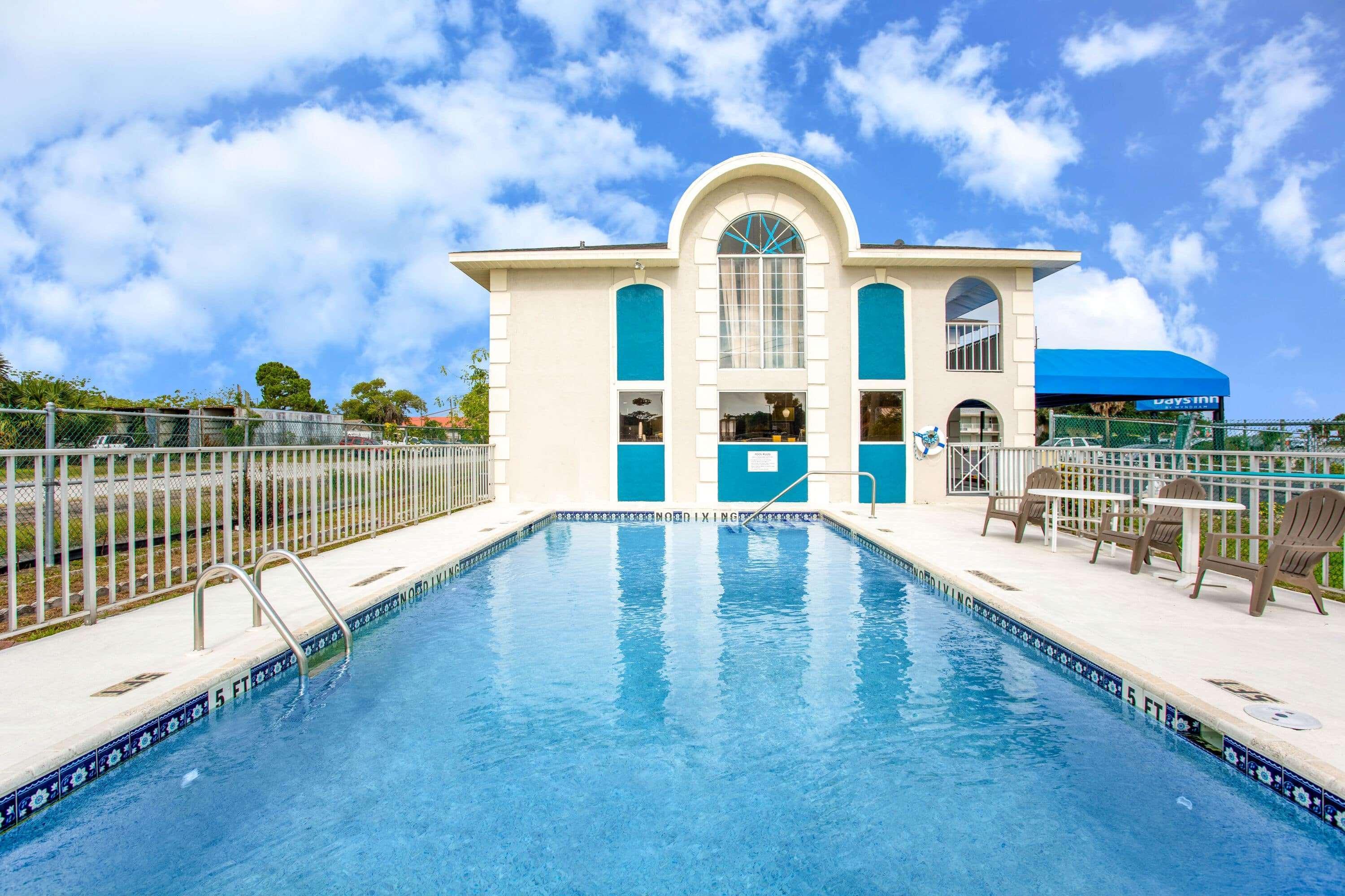 Days Inn By Wyndham Apopka/Orlando Экстерьер фото