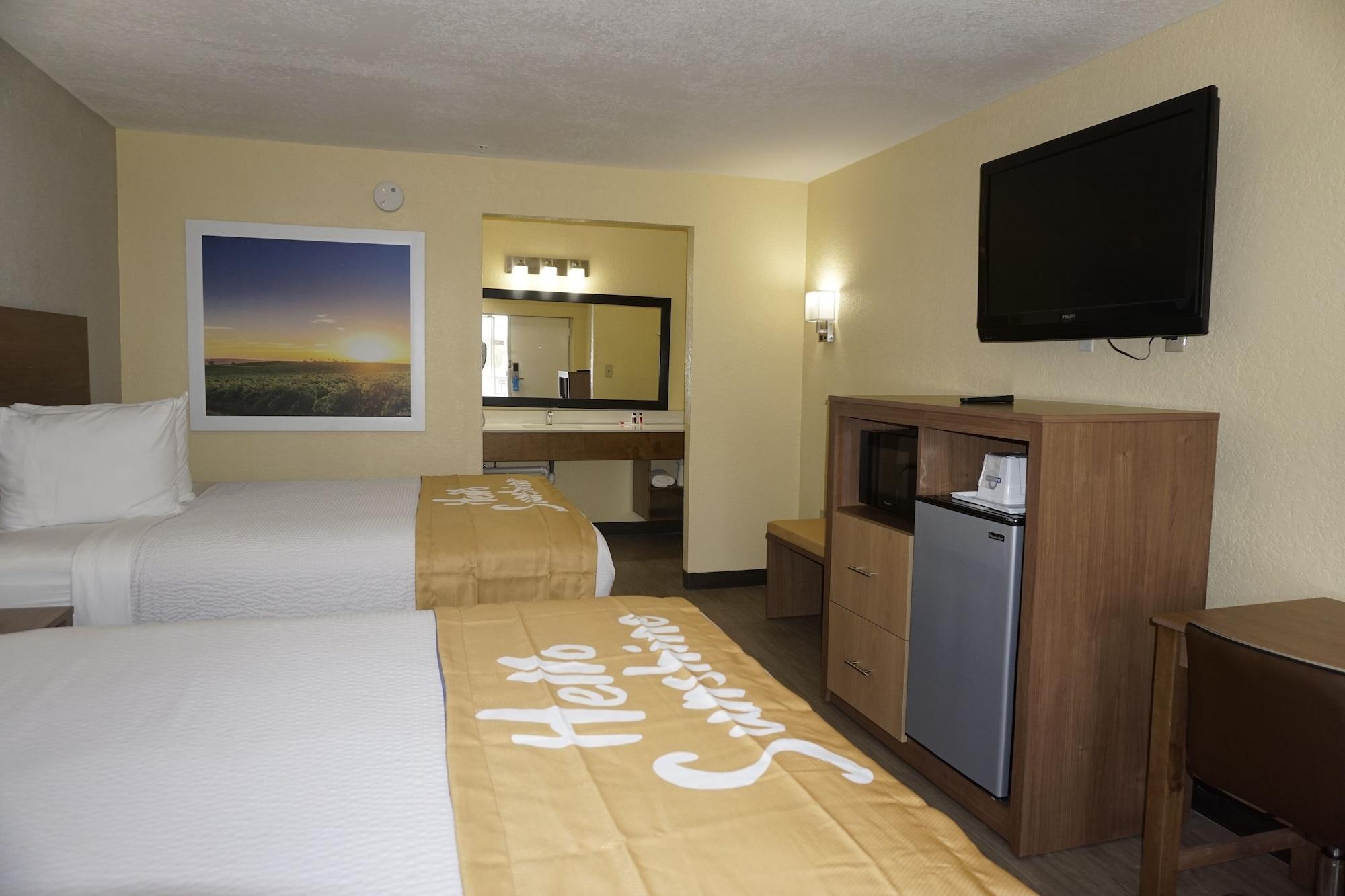 Days Inn By Wyndham Apopka/Orlando Экстерьер фото